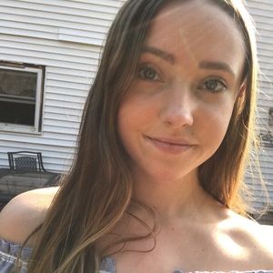 Meet your Posher, Rebecca